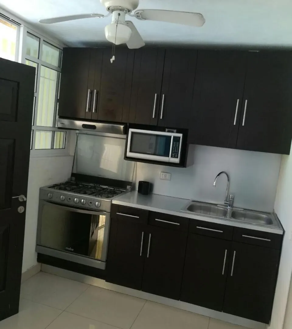 Vita 4 You Suites Hostal Cancún